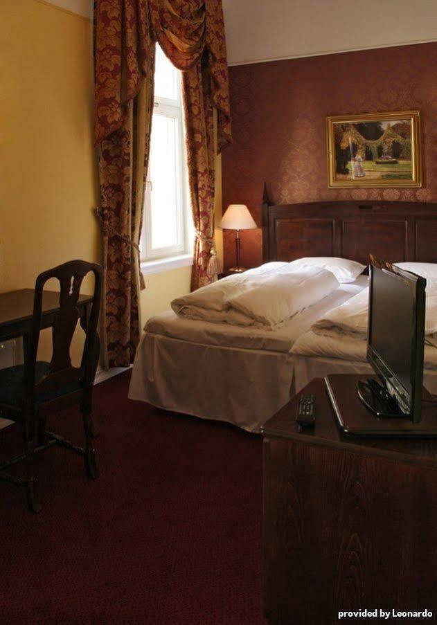 Grand Hotel Halden Pokój zdjęcie